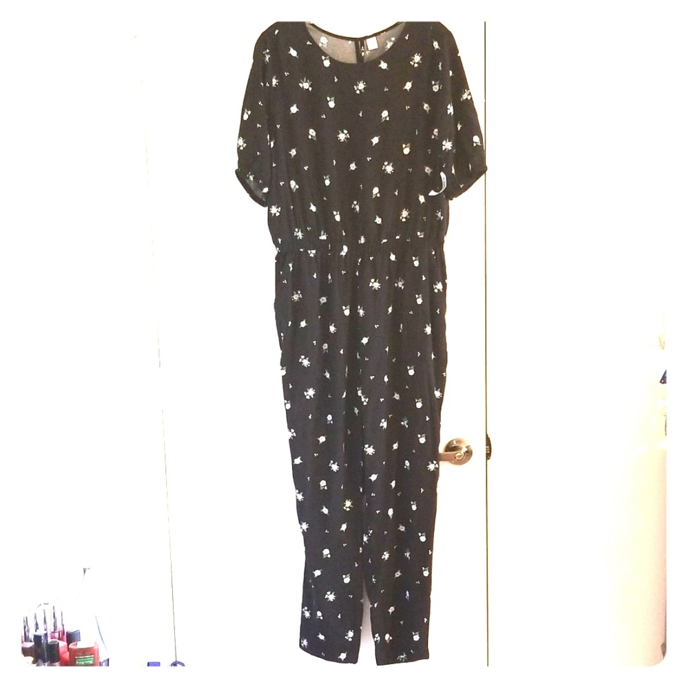 ***SOLD****Black Old Navy Romper/Jumper